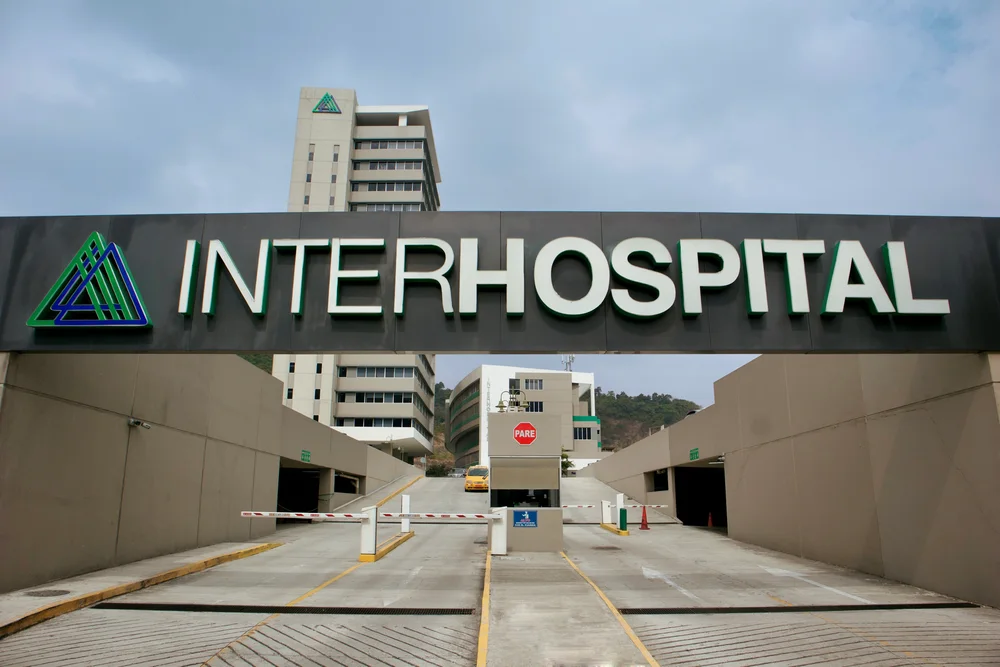 Exterior de Interhospital, hospital donde atiende CEPEGEN